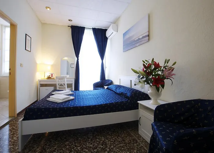 Lyric فندق ليفانتو