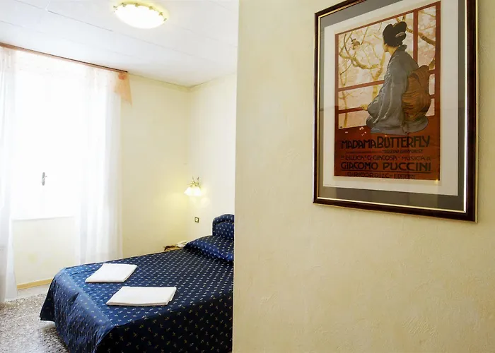 Lyric ليفانتو