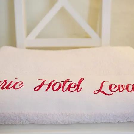 Lyric * Levanto