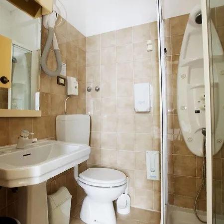 Lyric Hotel Levanto